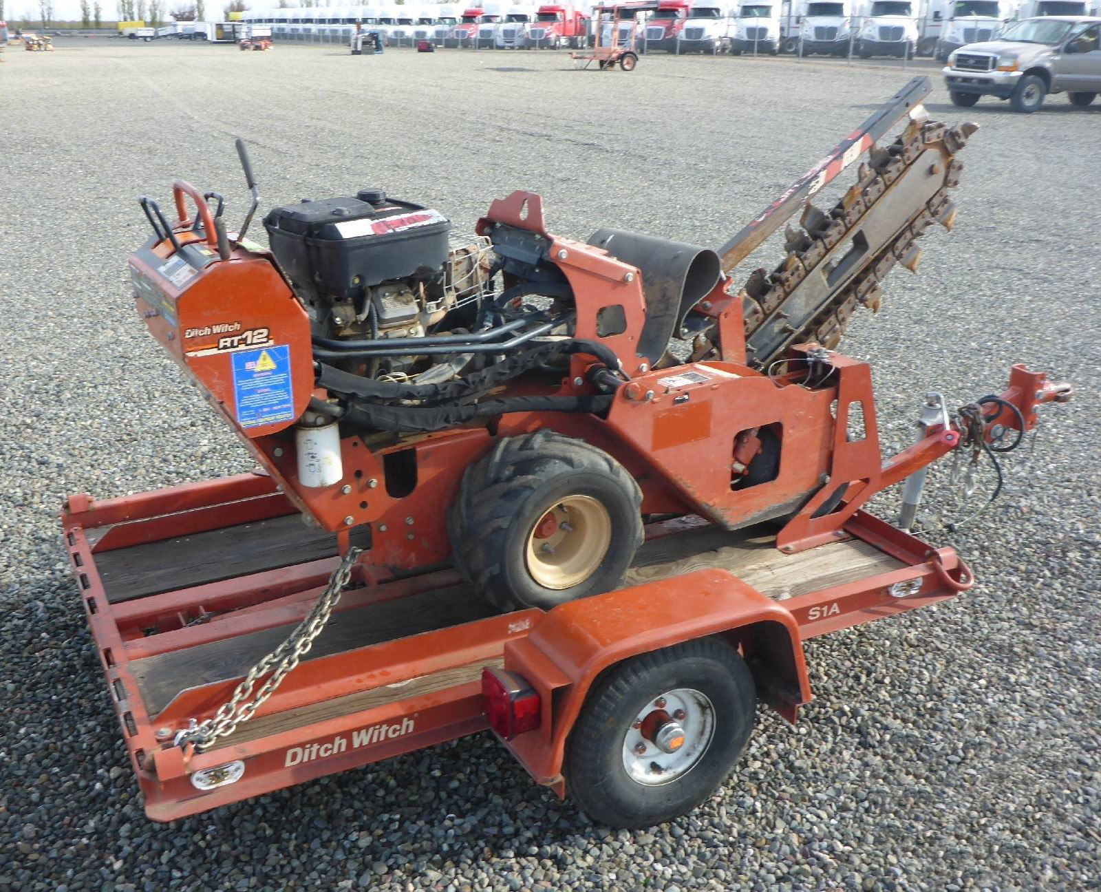 REMOLQUE PARA ZANJADORA